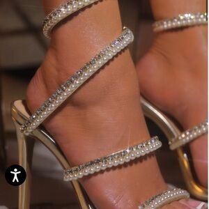 Wrap Around gold and pearl heel
